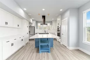 9495 Jutland Rd, Houston, TX 77033 - Photo 3