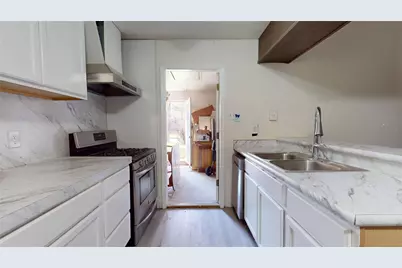 7115 Inkberry Drive, Houston, TX 77092 - Photo 9