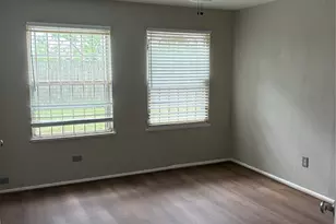 5914 Ridgeway Dr, Houston, TX 77033 - Photo 15