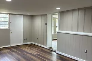 5914 Ridgeway Dr, Houston, TX 77033 - Photo 13