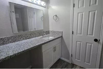 8351 Ariel Street, Houston, TX 77074 - Photo 9