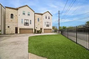 1105 E 27th St, Houston, TX 77009 - Photo 25