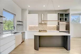 1116 Peden St, Houston, TX 77006 - Photo 13