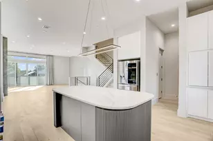 1116 Peden St, Houston, TX 77006 - Photo 15