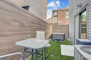 1116 Peden St, Houston, TX 77006 - Photo 9