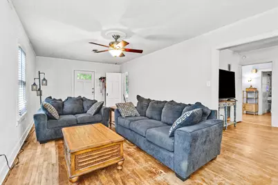 1720 18th Street, Huntsville, TX 77340 - Photo 9