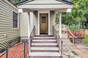 1720 18th St, Huntsville, TX 77340 - Photo 5