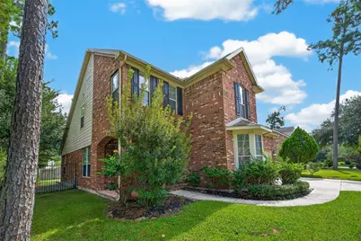 93 S Rocky Point Circle, Spring, TX 77389 - Photo 5
