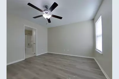 680 Totem Trail Drive, La Marque, TX 77568 - Photo 9