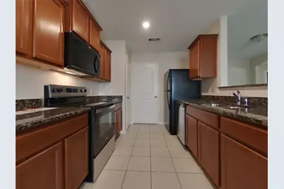 680 Totem Trail Drive, La Marque, TX 77568 - Photo 7