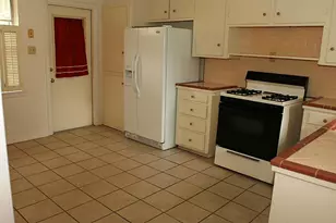 4829 Hummingbird St, Houston, TX 77035 - Photo 7