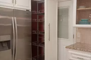 13935 Hollowgreen Dr, Houston, TX 77082 - Photo 5