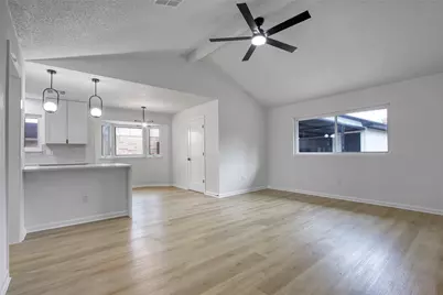 5802 Chrystell Lane, Houston, TX 77092 - Photo 7