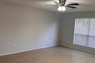 5665 Birchmont Dr, Houston, TX 77091 - Photo 5