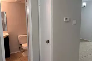 5665 Birchmont Dr, Houston, TX 77091 - Photo 7