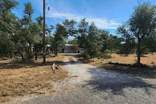 700 Thurman Rd, San Marcos, TX 78666 - Photo 31