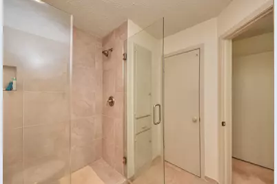 9433 Pagewood Lane, Houston, TX 77063 - Photo 23