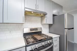 7406 Schiller St, Houston, TX 77055 - Photo 9