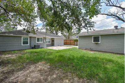7406 Schiller Street, Houston, TX 77055 - Photo 27