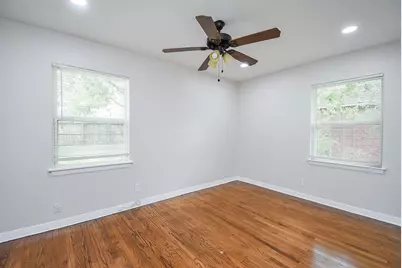 7406 Schiller Street, Houston, TX 77055 - Photo 17