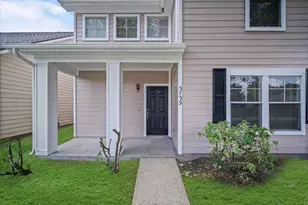 3739 E Traditions Ct, Houston, TX 77082 - Photo 3