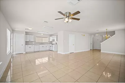3739 E Traditions Court, Houston, TX 77082 - Photo 9