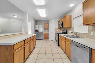 14954 Sugar Sweet Dr, Sugar Land, TX 77498 - Photo 3