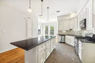 1231 W Pierce St, Houston, TX 77019 - Photo 19