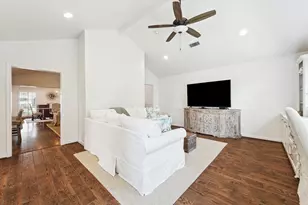 737 Country Ln, Houston, TX 77024 - Photo 17