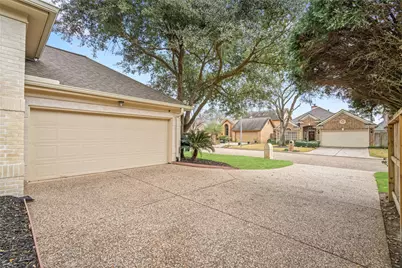 8310 Bon Hill Court, Spring, TX 77379 - Photo 5