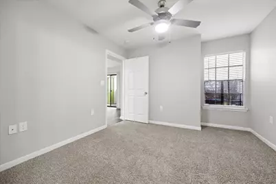 1710 W T C Jester Boulevard #5104, Houston, TX 77008 - Photo 9
