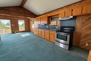 204 Teal Ln, Anahuac, TX 77514 - Photo 5
