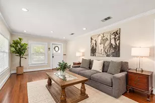 1136 Winston St, Houston, TX 77009 - Photo 3