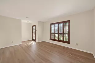 15910 Clayton Bend Dr, Houston, TX 77082 - Photo 9