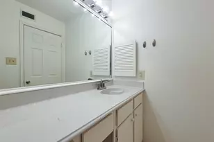 5711 Sugar Hill Dr, Houston, TX 77057 - Photo 23