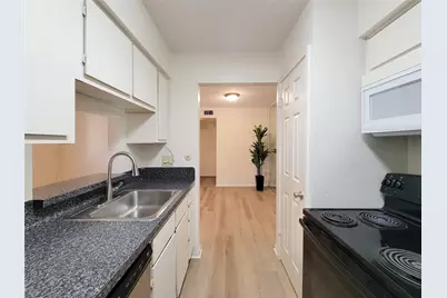 5711 Sugar Hill Drive #26, Houston, TX 77057 - Photo 17