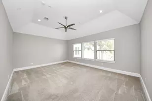 239 W 27th St, Houston, TX 77008 - Photo 21