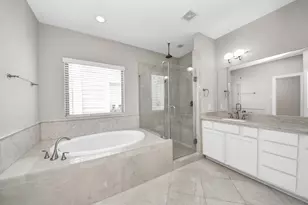 239 W 27th St, Houston, TX 77008 - Photo 25