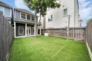 239 W 27th St, Houston, TX 77008 - Photo 35