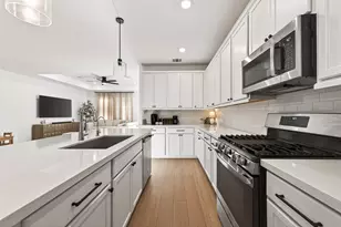 9727 Arrigoni Creek Dr, Cypress, TX 77433 - Photo 17