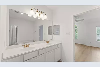15 Benedict Canyon Loop, The Woodlands, TX 77382 - Photo 19