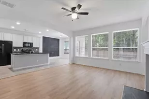15 Benedict Canyon Loop, The Woodlands, TX 77382 - Photo 1