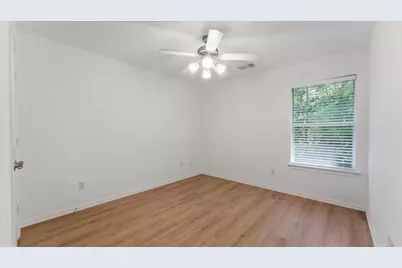 15 Benedict Canyon Loop, The Woodlands, TX 77382 - Photo 23