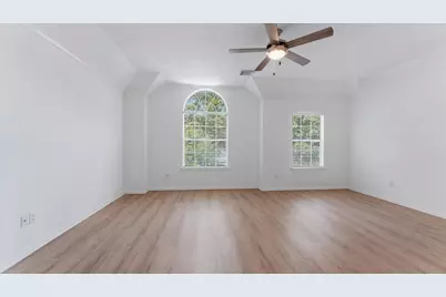 15 Benedict Canyon Loop, The Woodlands, TX 77382 - Photo 17
