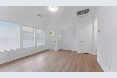 15 Benedict Canyon Loop, The Woodlands, TX 77382 - Photo 13