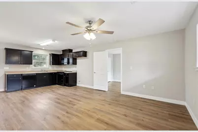 8670 Newfield Lane, Beaumont, TX 77707 - Photo 9