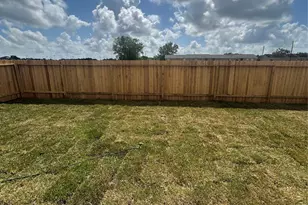 910 Constitution Dr, Bay City, TX 77414 - Photo 3