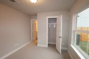 3018 Tres Olivos Dr, Houston, TX 77047 - Photo 3