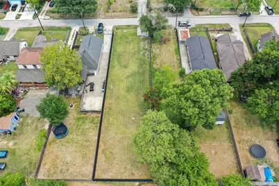213 Sylvester Road, Houston, TX 77009 - Photo 21