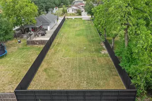 213 Sylvester Rd, Houston, TX 77009 - Photo 11